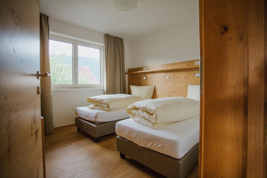 Apartmenthaus Strasswirt De Luxe Tropolach Luaran gambar