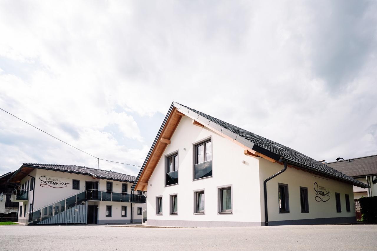 Apartmenthaus Strasswirt De Luxe Tropolach Luaran gambar