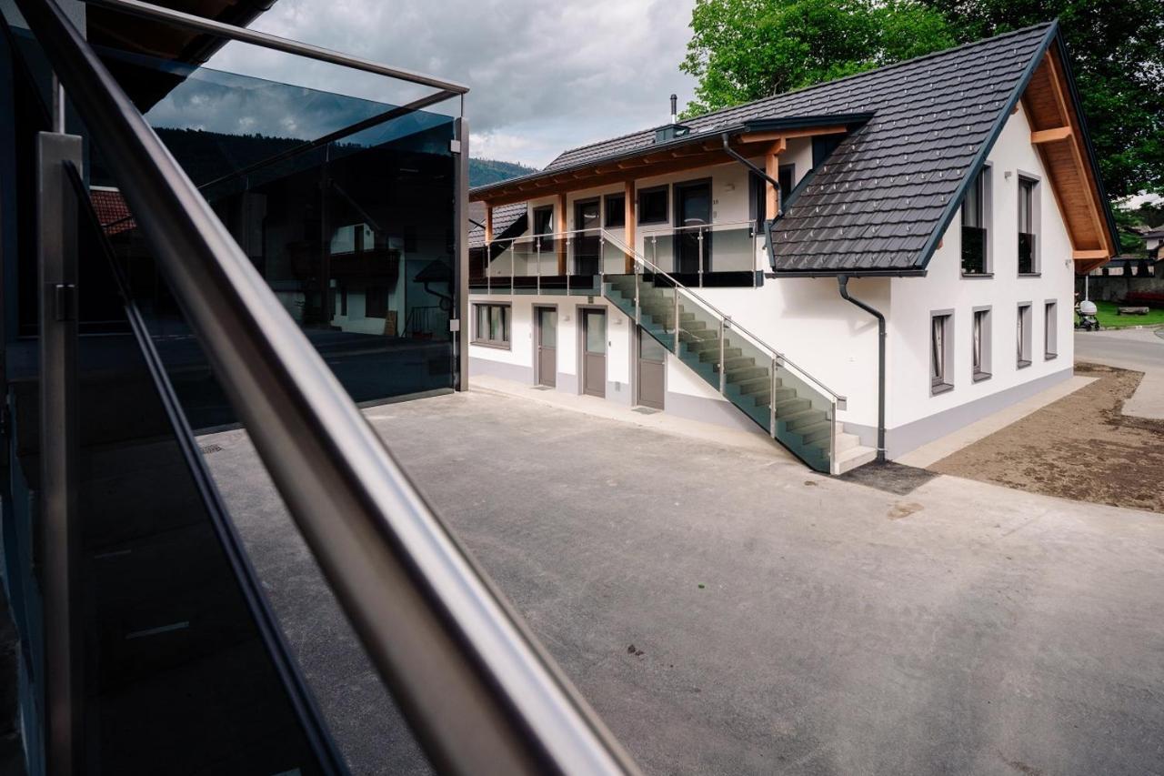 Apartmenthaus Strasswirt De Luxe Tropolach Luaran gambar