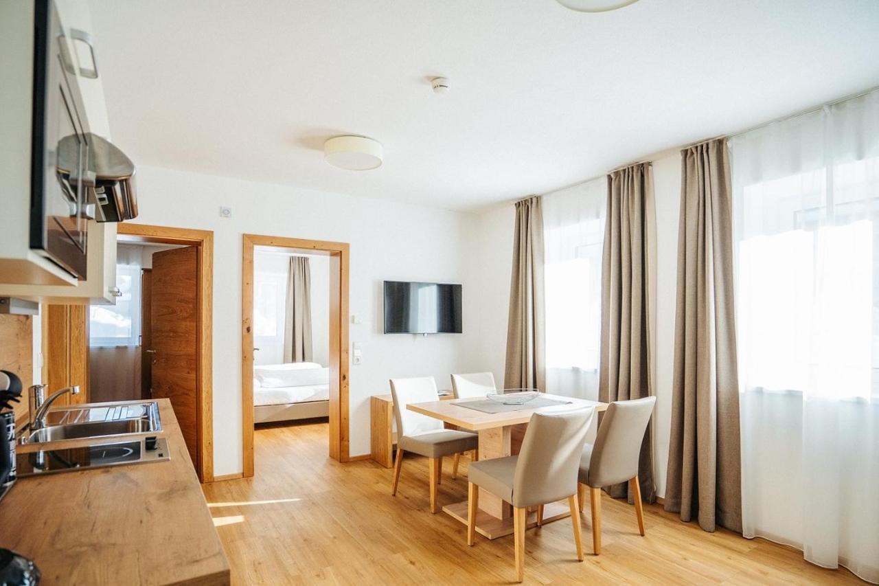 Apartmenthaus Strasswirt De Luxe Tropolach Luaran gambar