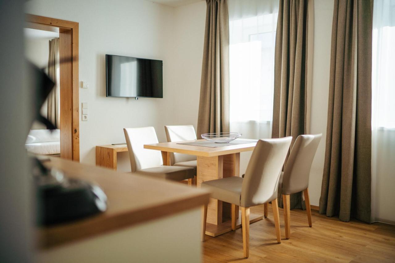 Apartmenthaus Strasswirt De Luxe Tropolach Luaran gambar